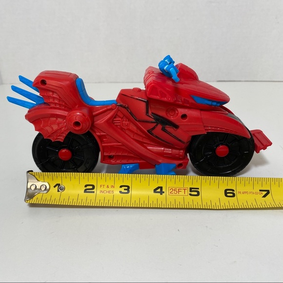 3 Superhero/Motorcycles Marvel Playskool Hasbro2018 New Condition Moveable Parts - Picture 12 of 12